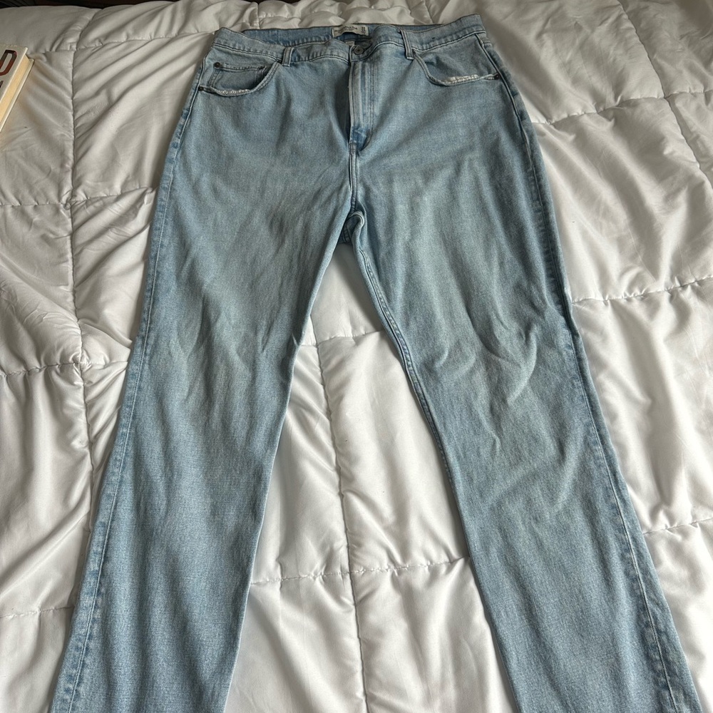 Classic Light Blue Women's Jeans